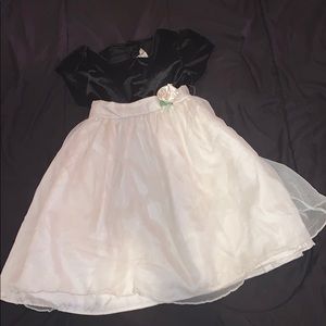 Girls dress